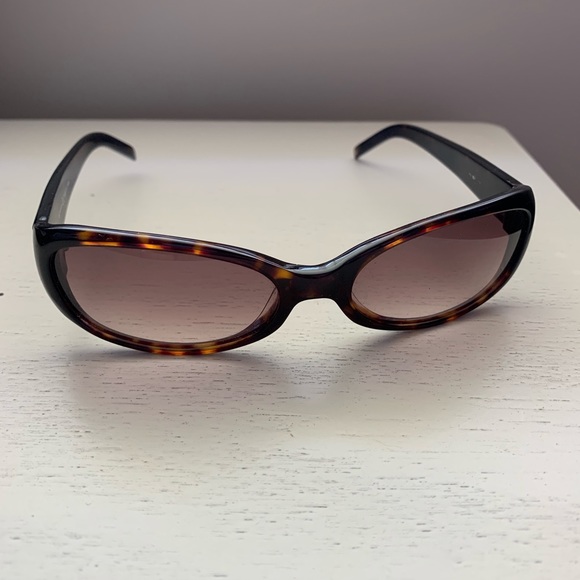 Anne Klein Accessories - Anne Klein tortoise shell sunglasses Anne Klein Accessories - Anne Klein tortoise shell sunglasses